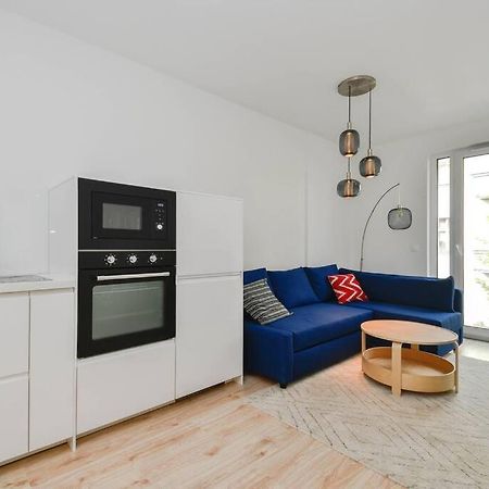 New Modern Apartment In City Center Bratislava Exterior foto